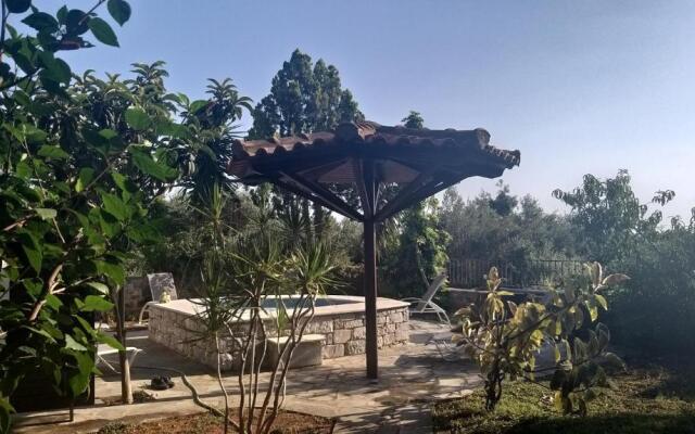 Villa Onar a stone house with view