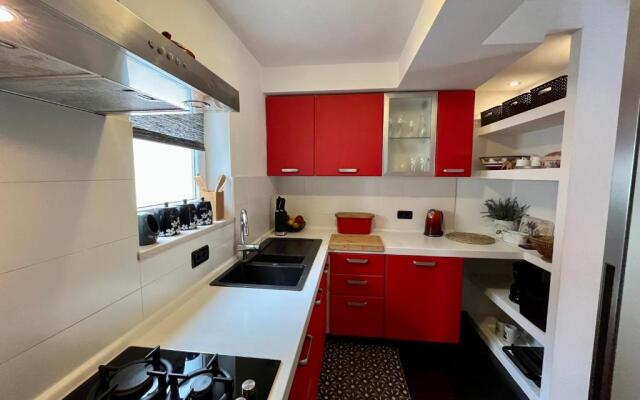 Villa HAUS NIKO - "MaxSea" suite with sauna