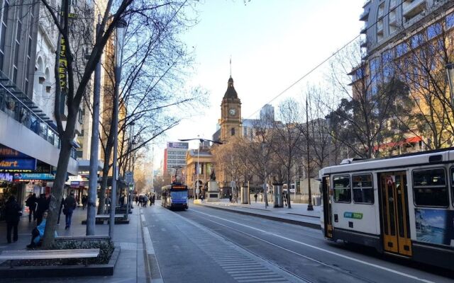 CBD Little Paris - StayCentral