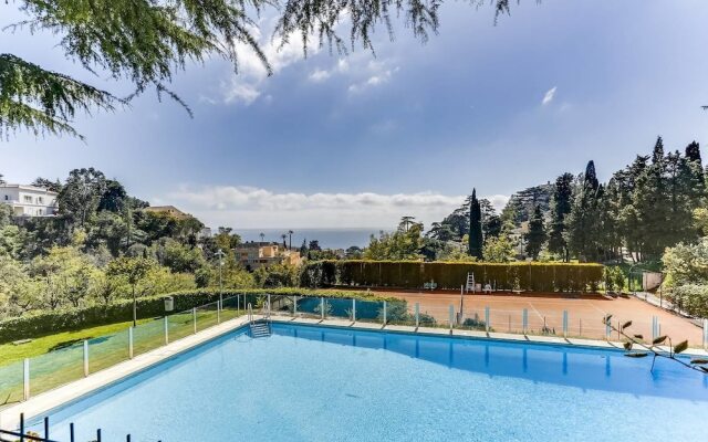 Apartment in Cannes w sea View, Nice Pool & Tennis