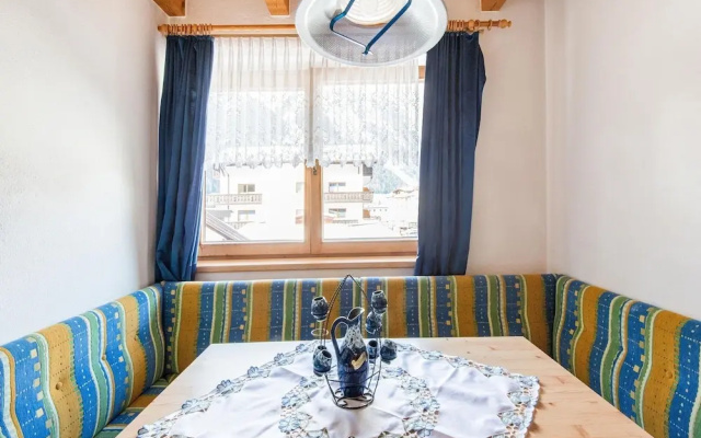 Sunlit Apartment near Ski Area in Längenfeld