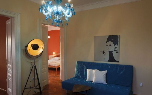 Villa in city center