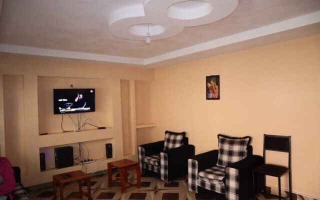 Lux Suites Mara Holiday Homes