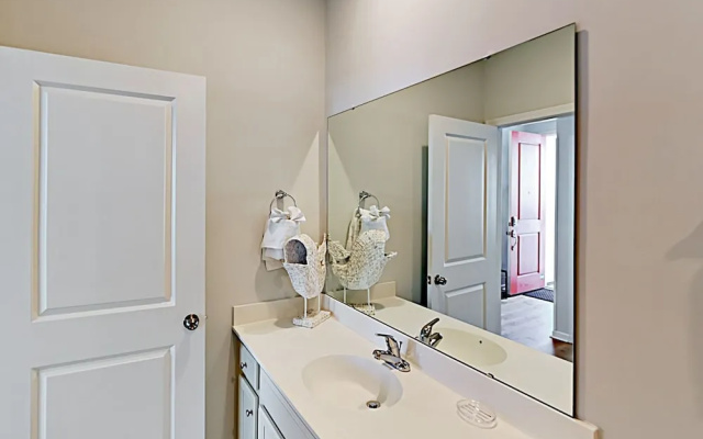 Cloisters - 4 Br Home