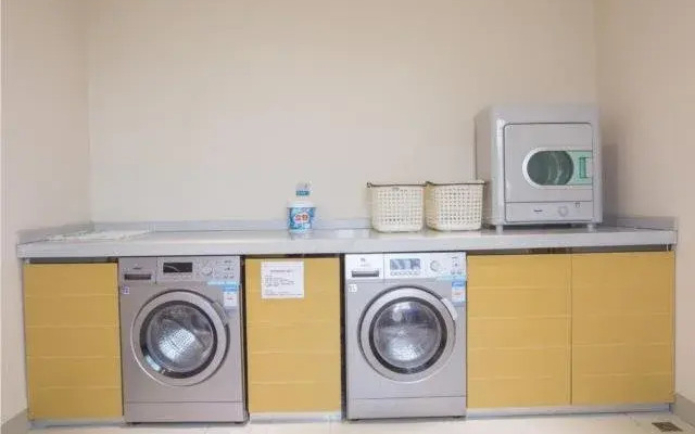 City Comfort Inn Hotel (Fangchenggang Xinggang Avenue)