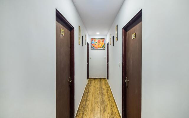 OYO 23492 Hotel Blue Sapphire