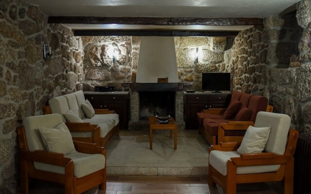 Rustic House with Swimming Pool, Vieira Minho by Izibookings