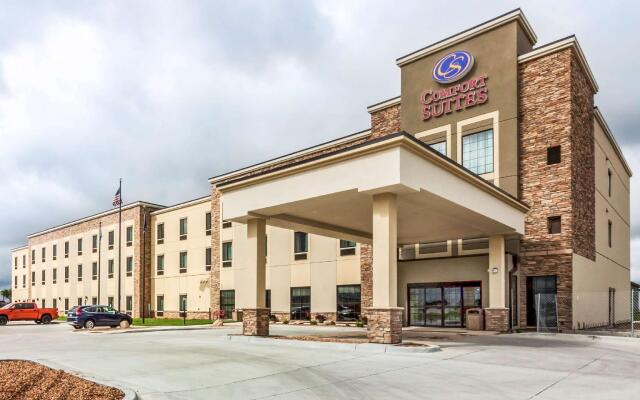 Comfort Suites University