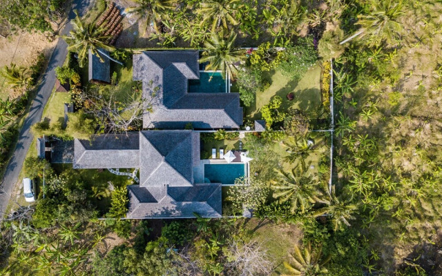 Pristine Villa Yuyu Balian