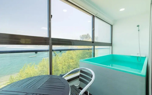 Geoje Rockspa Pension