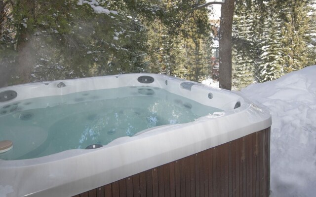 Timberfalls 1902 2 Bedroom Condo by RedAwning