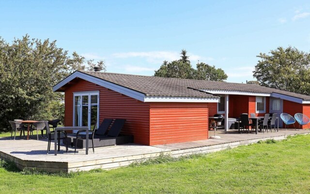 6 Person Holiday Home in Bogense