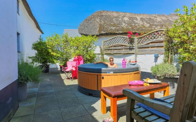 Braunton Poyers Farmhouse 6 Bedrooms