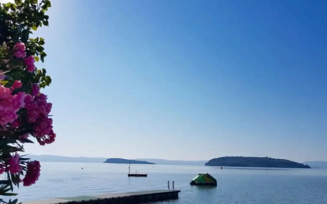 Lakefront Glamping w/ Views