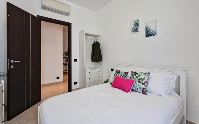 Shelley Apartments by Wonderful Italy - Tree