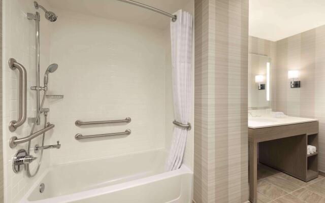 Homewood Suites by Hilton Chicago West Loop Fulton Mkt Area