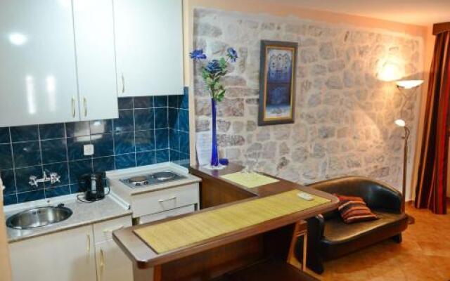 Maison du Sud / Apartment 3 Bed. in old Town Kotor