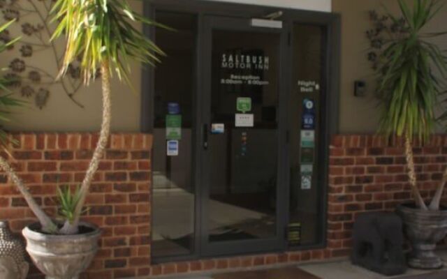 Saltbush Motor Inn