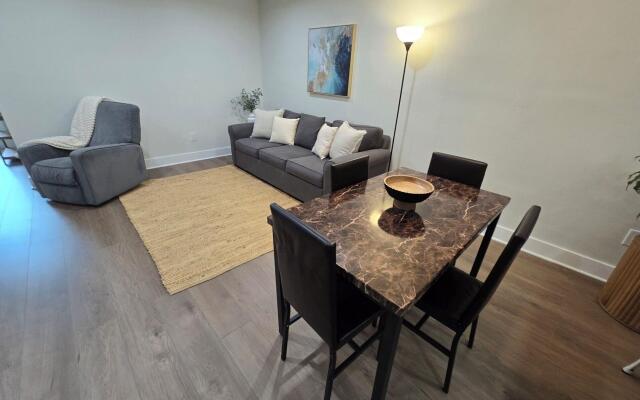 Luxurious & Spacious Townhouse in Prime Location