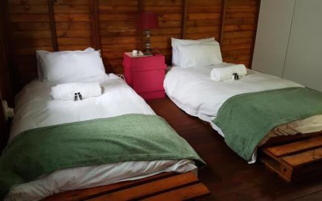 Mikasa Sukasa Backpackers
