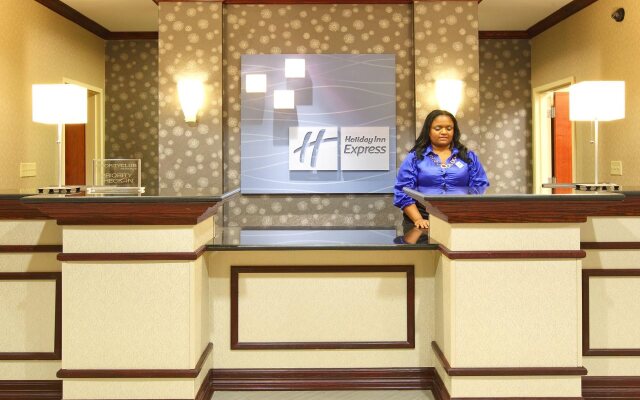 Holiday Inn Express & Suites West by IHG
