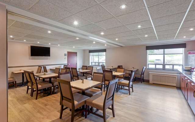 Best Western Plus Burlington Inn & Suites