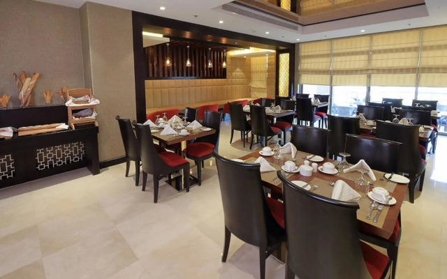 Best Western PLUS Fursan Hotel