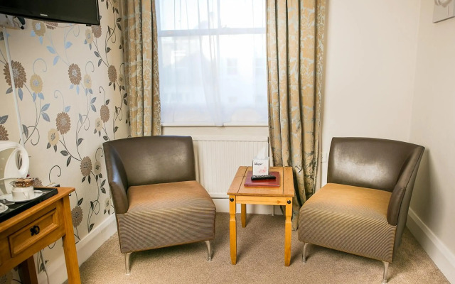 The Cumberland Hotel
