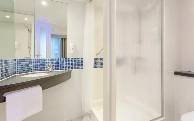 Holiday Inn Express - Edinburgh City Centre by IHG