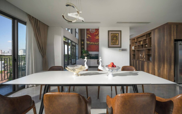 Luxury Duplex Penthouse With Pool Foosball