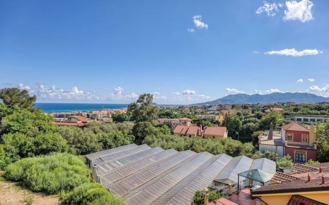 VP - Sea Garden - B4 With Parkng