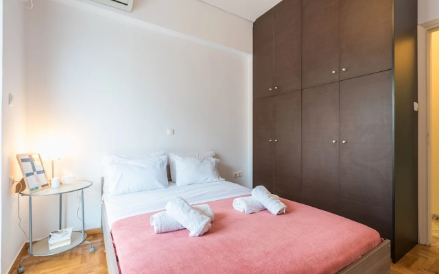 Keramikos Flower Power Residence