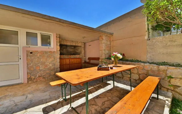 Apartment Cesarica 1