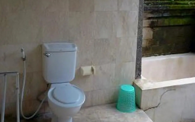 Taman Dayu Villa – Bathroom – Canggu