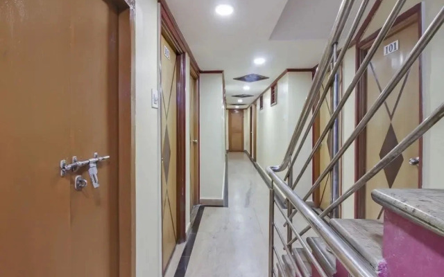 Shiva Shanthi Inn by OYO Rooms