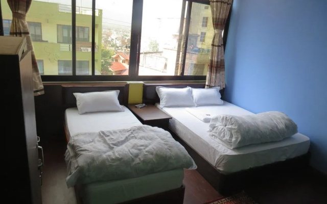 Hotel Om