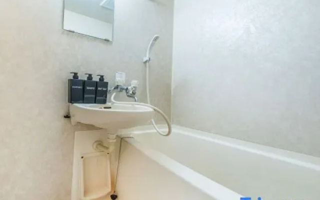 14 minutes on foot from Shibuya Station | 5 minutes on foot from Shinsen Station | 2 people – Bathroom – Tokyo