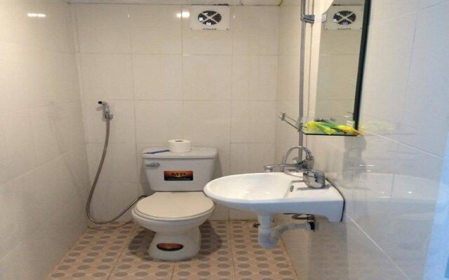 Hanoi Bluestar Hostel 2