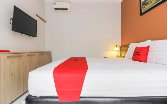 RedDoorz Syariah Plus @ Jatibening