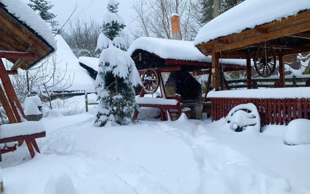 Pensiunea Anotimpuri by Casa Sandu