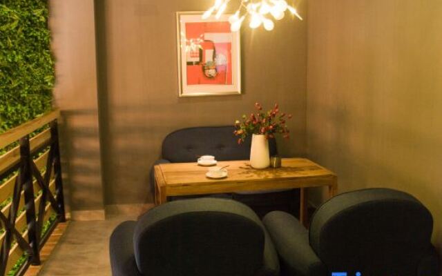 Zizhu Xintiandi Hotel