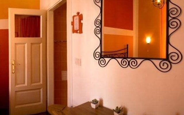 Fluxus Hostel