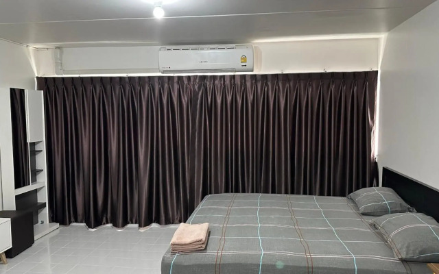 Muangthongthani Rental by Khun Dan