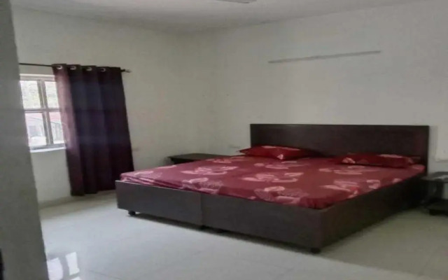SPOT ON Hotel Deepak Palace