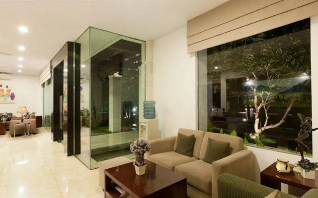 M Residence Menteng