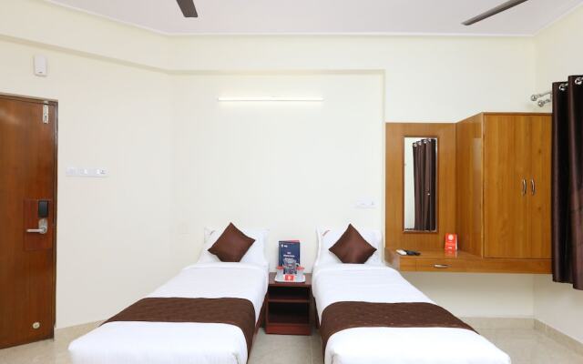 OYO 11433 Kishore Inn