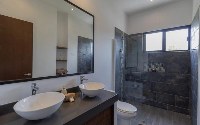 Casa Mar Y Tierra La Veleta 4BR Retreat