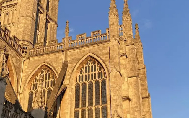 CH Apt 9 2bed in Bath