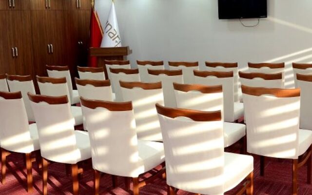 Çınar Park Otel