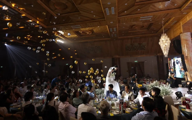 Phu Long Tam Ky Hotel & Restaurant